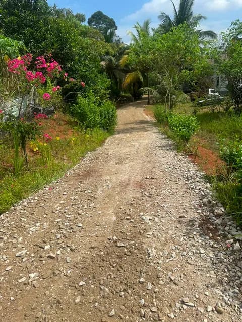 Road base before the premix work item.