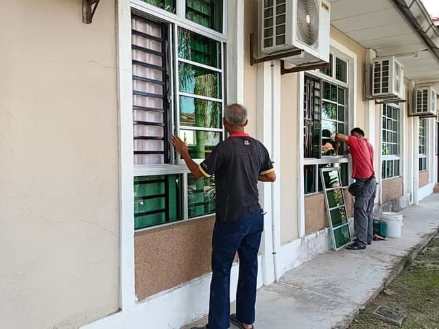 Window work at PAGN.