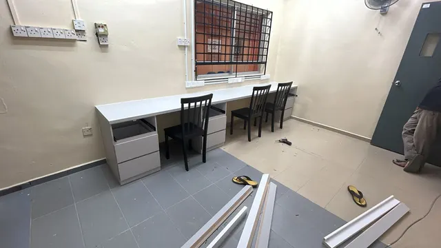 Electrical points and worktops after the recorded wiring work.